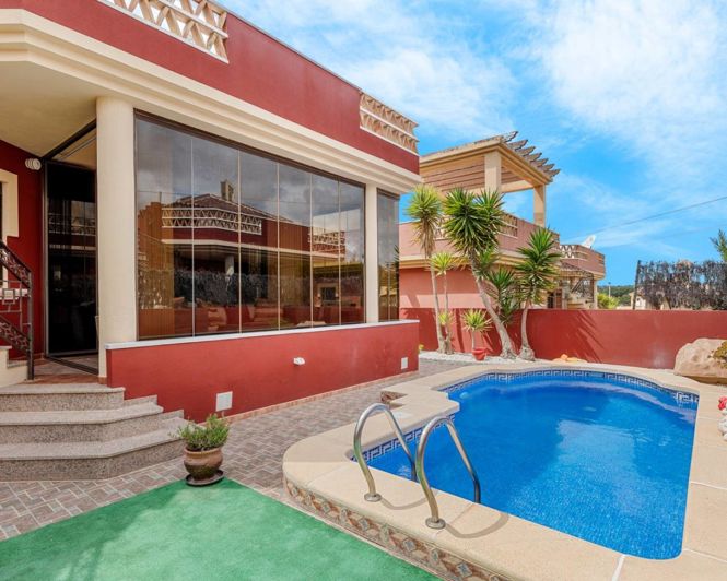 Image No.2-3 Bed Villa for sale