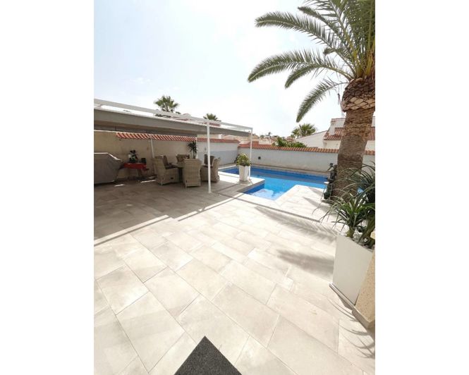 Image No.26-3 Bed Villa for sale