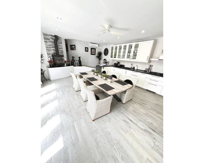 Image No.3-3 Bed Villa for sale