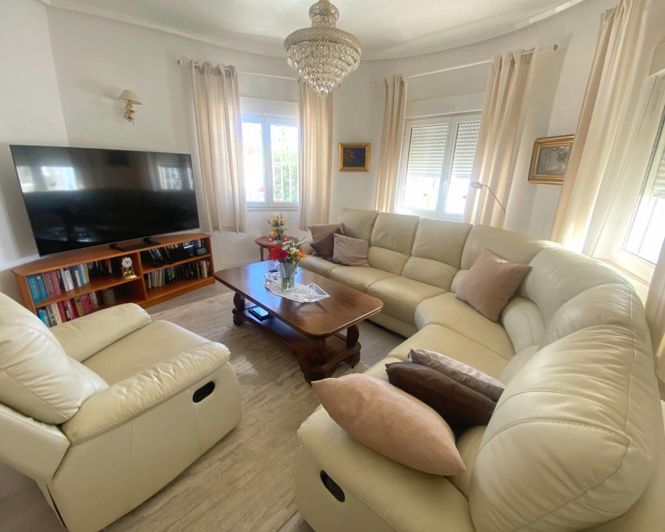 Image No.3-3 Bed Villa for sale