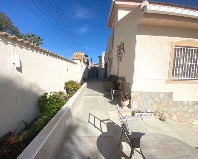 Image No.33-3 Bed Villa for sale