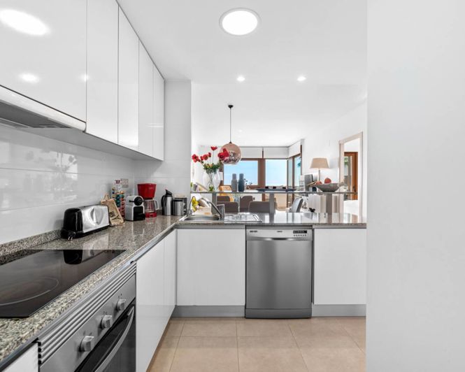 Image No.10-2 Bed Apartment for sale