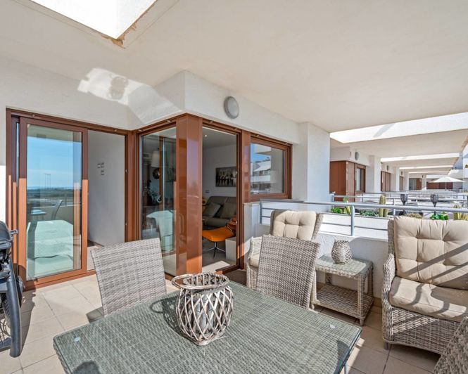 Image No.20-2 Bed Apartment for sale