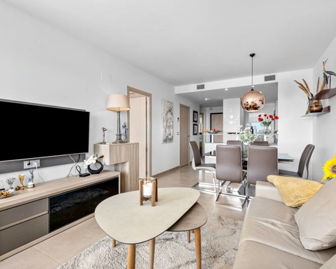 Image No.8-2 Bed Apartment for sale