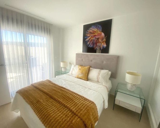 Image No.10-3 Bed Semi-Detached for sale