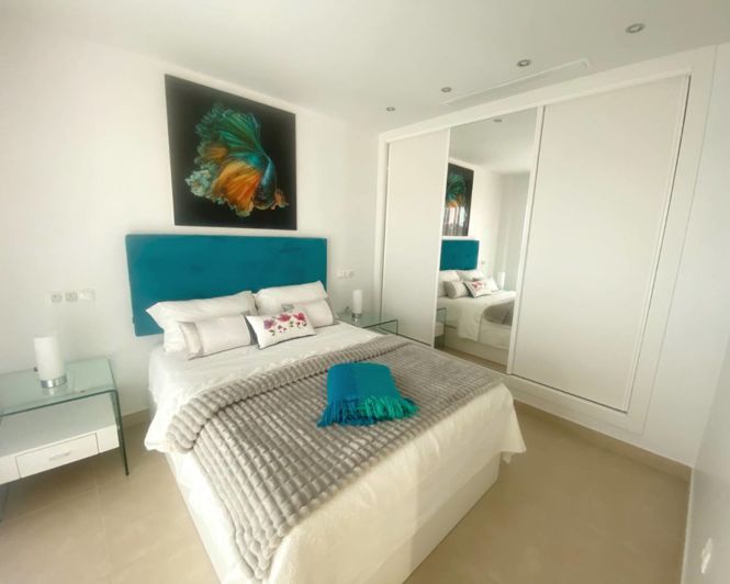 Image No.12-3 Bed Semi-Detached for sale