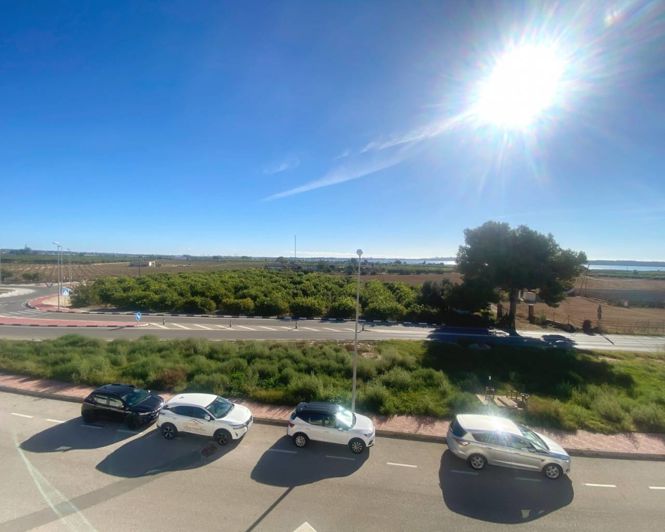 Image No.27-3 Bed Semi-Detached for sale