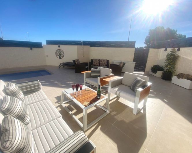 Image No.33-3 Bed Semi-Detached for sale