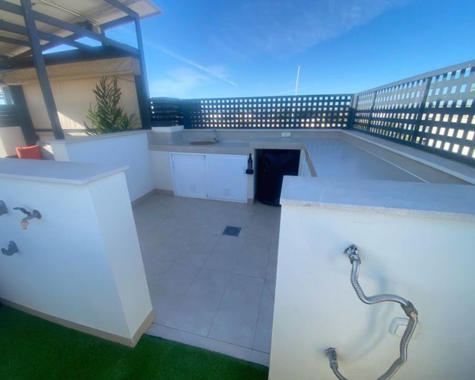 Image No.36-3 Bed Semi-Detached for sale