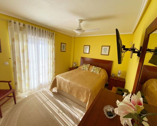 Image No.22-3 Bed Semi-Detached for sale