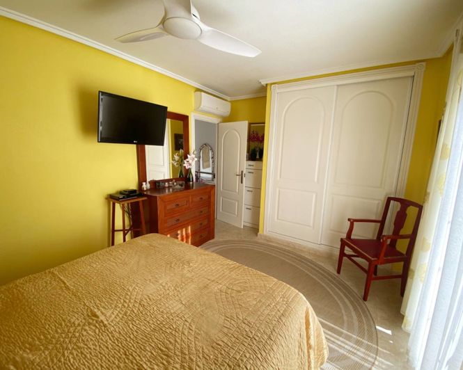 Image No.23-3 Bed Semi-Detached for sale