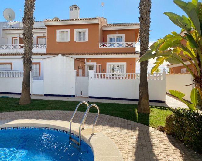 Image No.35-3 Bed Semi-Detached for sale