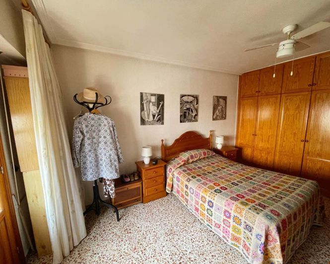 Image No.10-3 Bed Apartment for sale