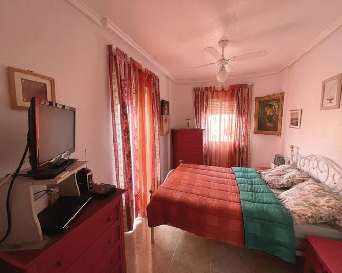 Image No.16-3 Bed Townhouse for sale