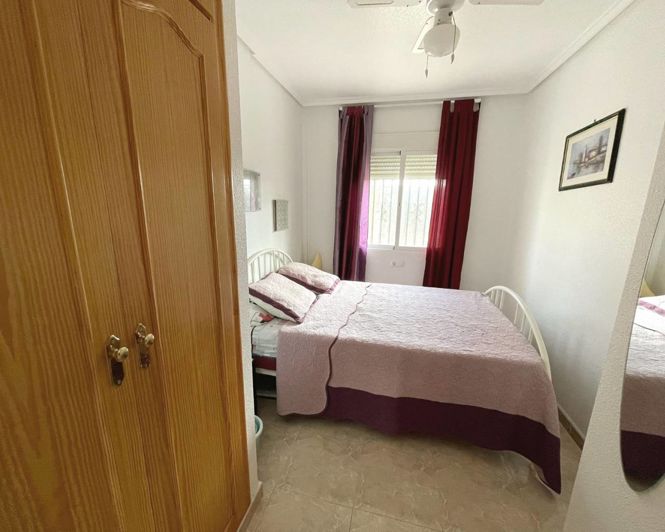 Image No.18-3 Bed Townhouse for sale