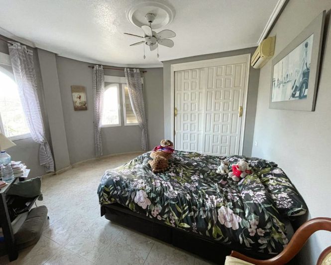 Image No.18-5 Bed Villa for sale