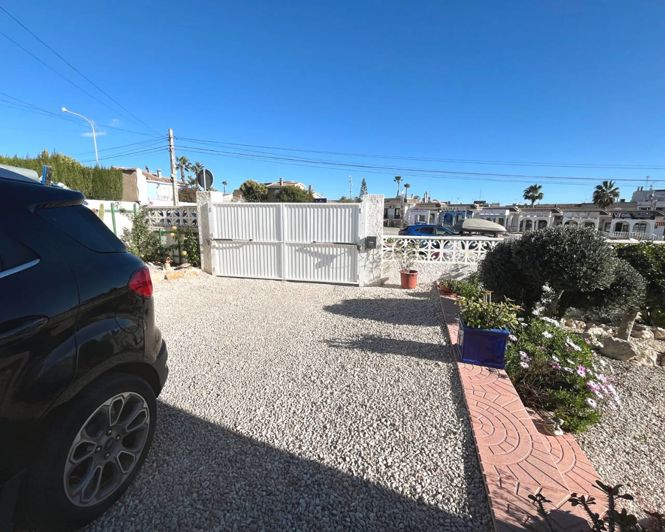 Image No.36-3 Bed Villa for sale