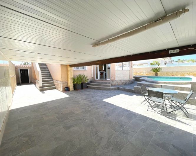 Image No.26-3 Bed Villa for sale