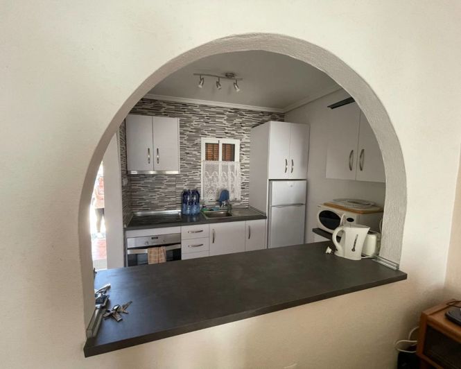 Image No.9-2 Bed Townhouse for sale