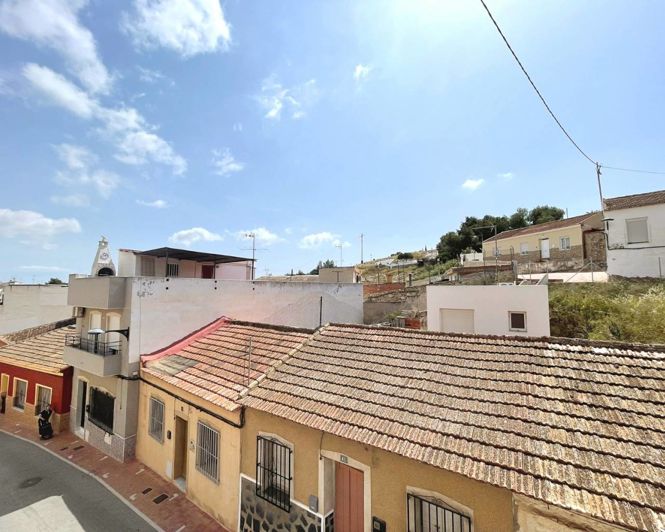 Image No.19-4 Bed Apartment for sale