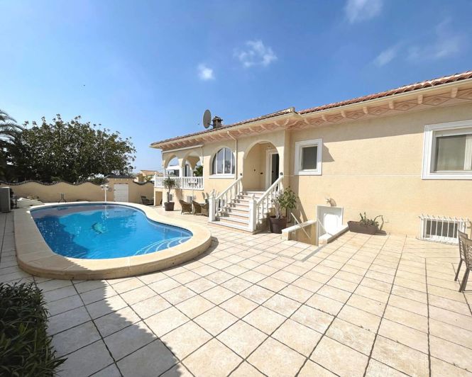 Image No.17-Villa de 4 chambres à vendre à Ciudad Quesada