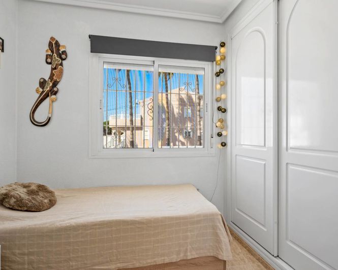 Image No.15-3 Bed Semi-Detached for sale