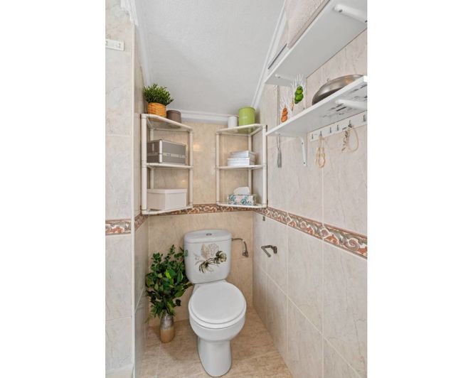 Image No.21-3 Bed Semi-Detached for sale