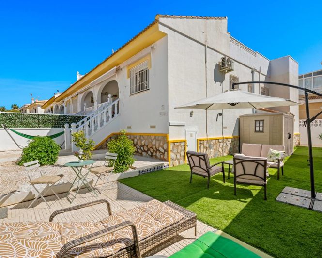 Image No.27-3 Bed Semi-Detached for sale