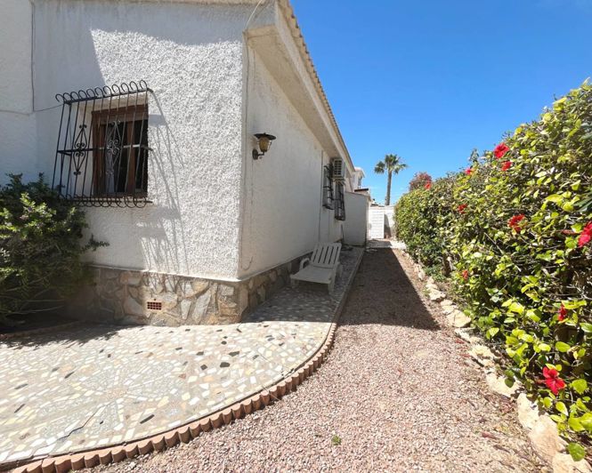 Image No.28-4 Bed Villa for sale