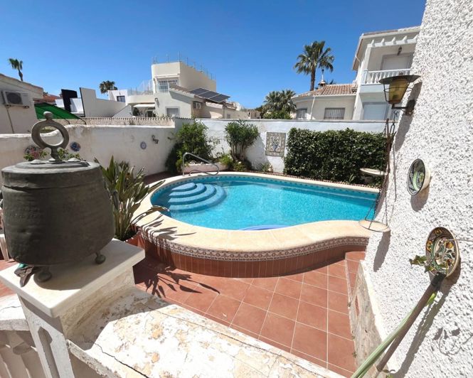 Image No.34-4 Bed Villa for sale
