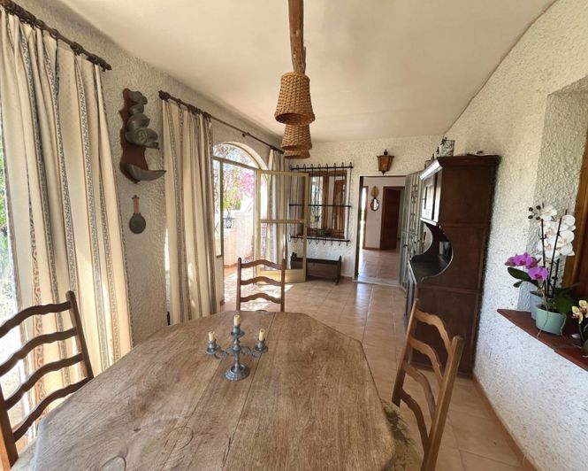Image No.9-4 Bed Villa for sale