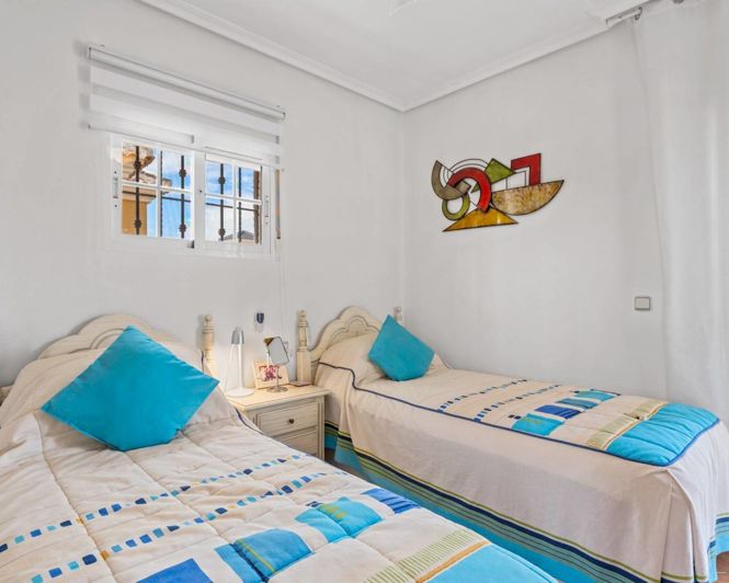 Image No.20-3 Bed Villa for sale