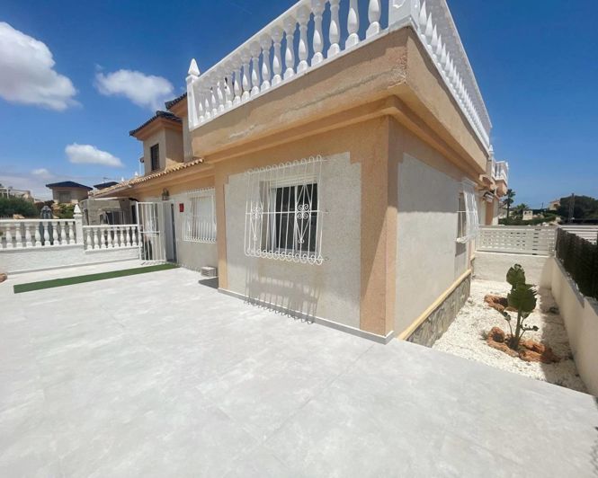 Image No.3-3 Bed Townhouse for sale