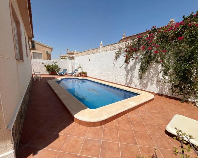 Image No.20-2 Bed Villa for sale