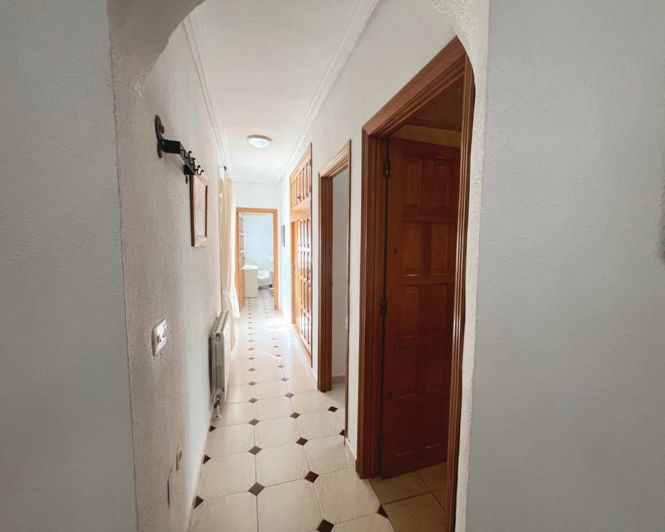 Image No.12-4 Bed Villa for sale