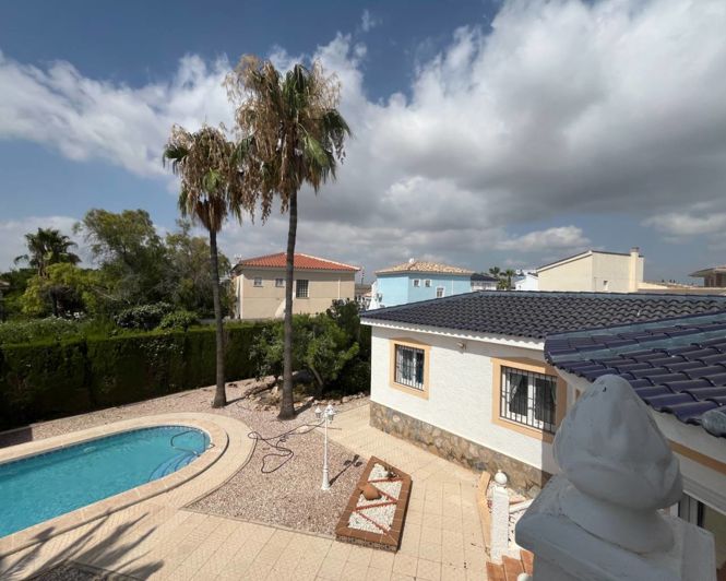 Image No.32-4 Bed Villa for sale