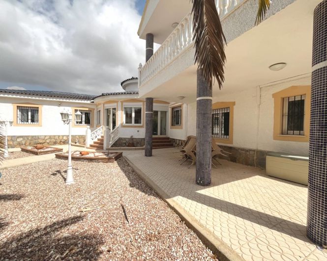 Image No.38-4 Bed Villa for sale