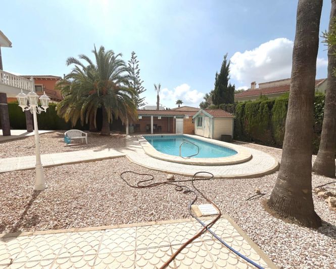Image No.41-4 Bed Villa for sale