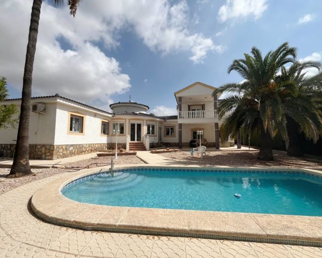 Image No.42-4 Bed Villa for sale