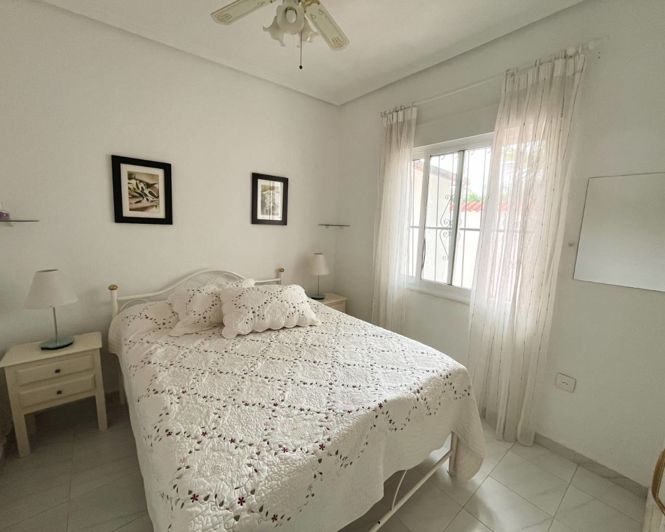 Image No.17-4 Bed Villa for sale