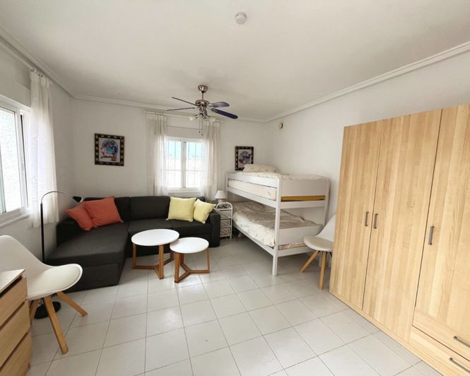 Image No.18-4 Bed Villa for sale
