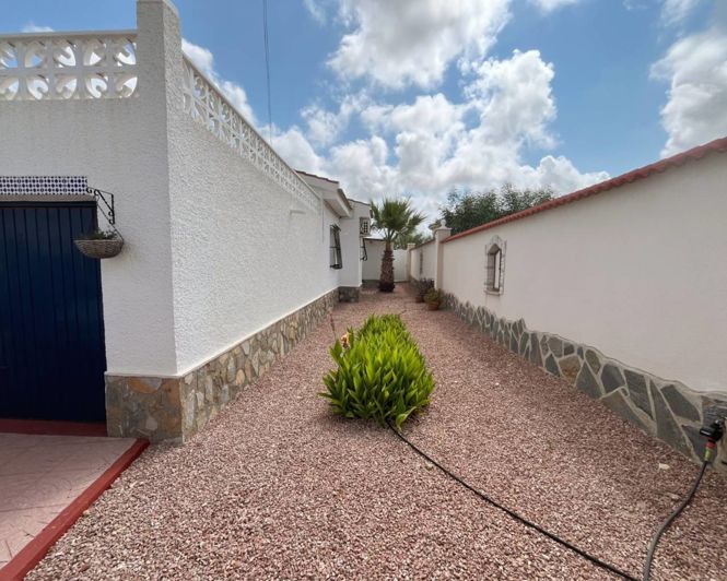 Image No.25-4 Bed Villa for sale