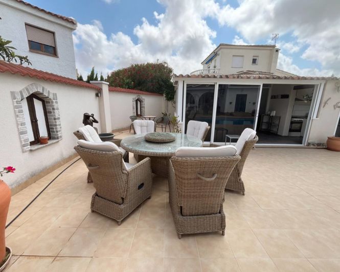 Image No.32-4 Bed Villa for sale