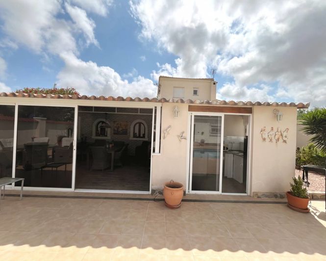 Image No.33-4 Bed Villa for sale