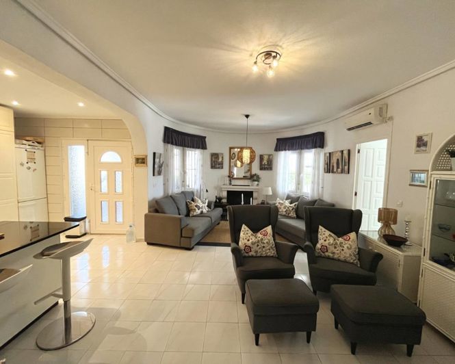Image No.6-4 Bed Villa for sale