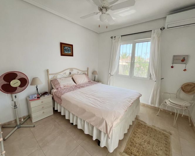 Image No.14-6 Bed Villa for sale