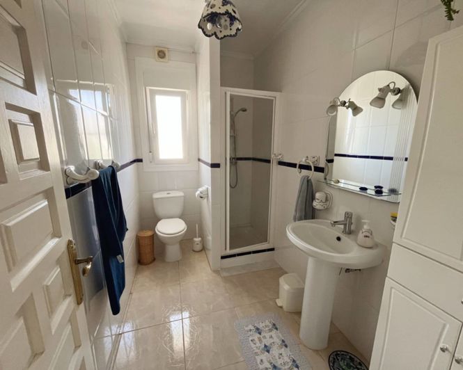 Image No.17-6 Bed Villa for sale