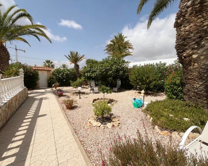 Image No.33-6 Bed Villa for sale