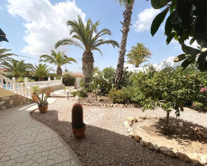 Image No.35-6 Bed Villa for sale