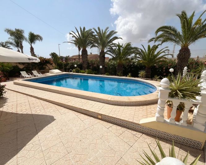Image No.37-6 Bed Villa for sale